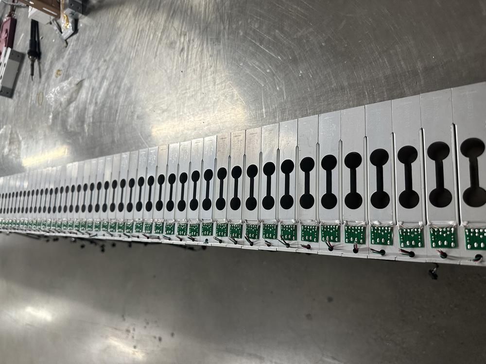 设备和人员图片1